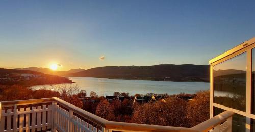 View apartment in Tromsø - northern lights, mountains, quiet in Tromsø