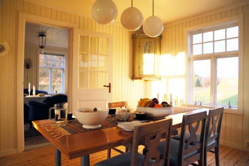 Villa Lofoten - The Farmhouse