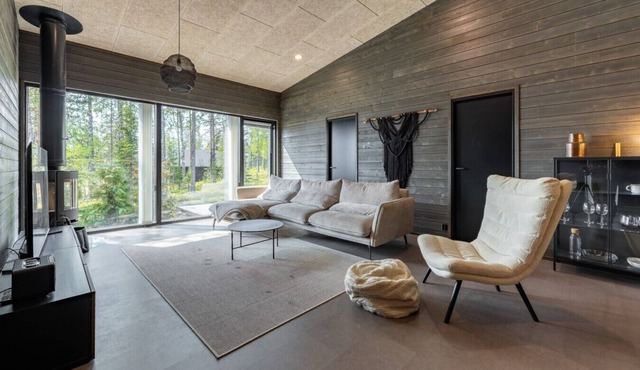 Villa Noel B | Premium 4BR Villa | Near Ski Lifts