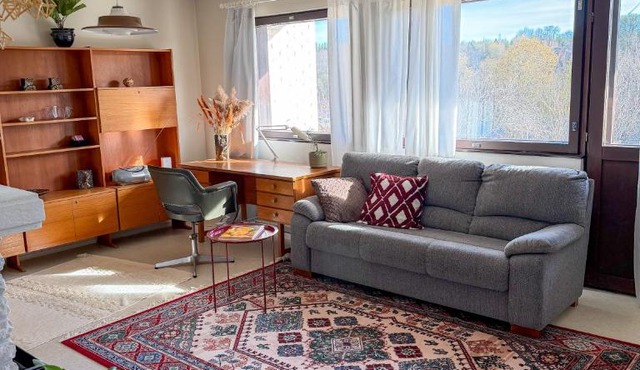 Villa Palmu in Nakkila, riverside home, 15 mins from Pori