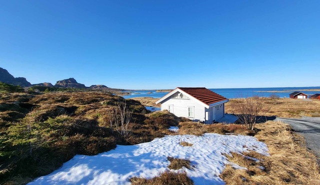 Villa Polarlys - Holiday home by the sea on the geological island of Leka