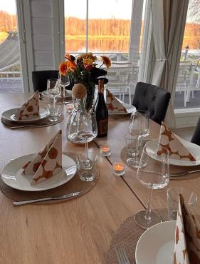 Villa Sofia In Lapland - Private Hot Tub & Sauna in Tornio