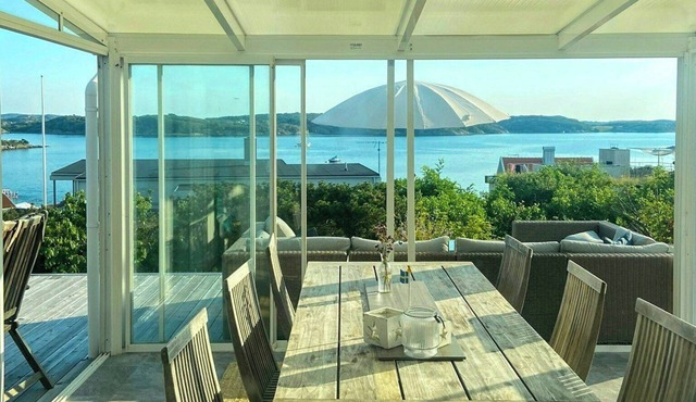Villa with lovely sea view in Fjällbacka