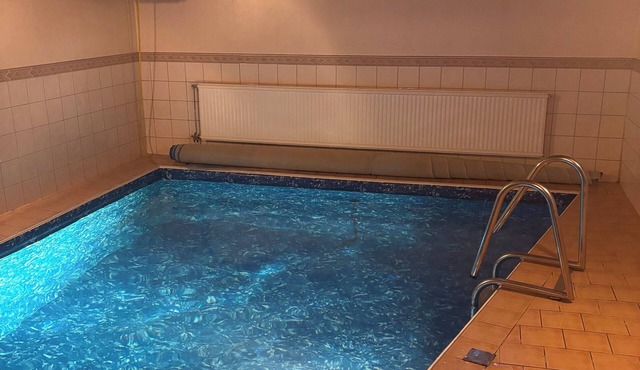 Villa with Pool in Nättraby