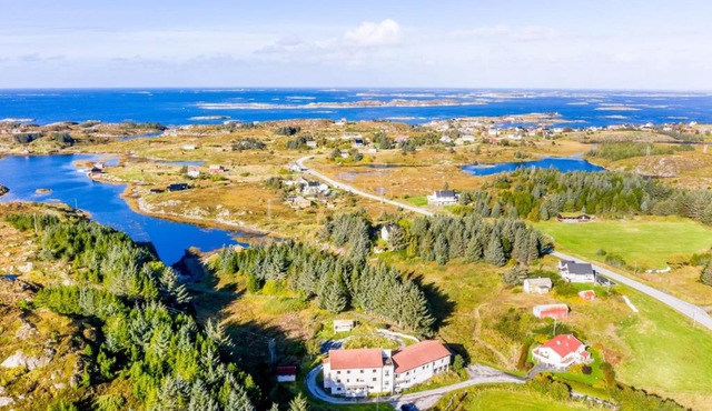 Vollvaagen Apartments Smøla, boat included in Smøla