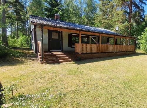 Well-equipped Beachside Cottage in Monsteras
