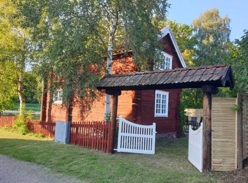 Wood house in Fröreda at the Eman