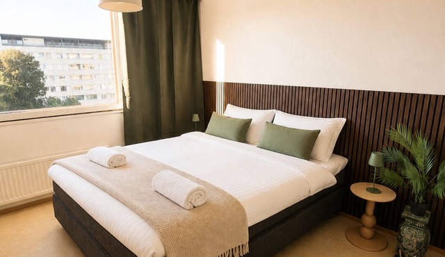 Ydinkeskustan helmi, parveke, 6 hlö, etätyö, loma, hotellilakanat