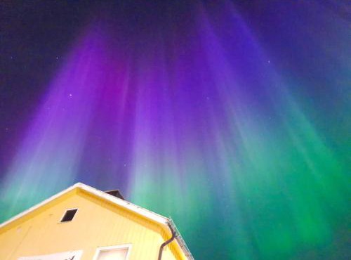 Zwischen Mitternachtssonne und Nordlicht