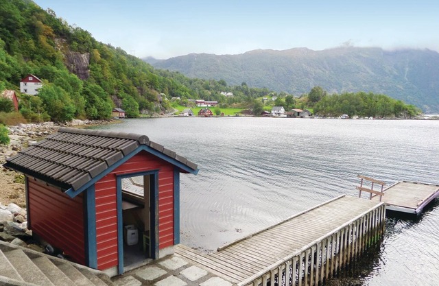 3 bedroom accommodation in Åkra