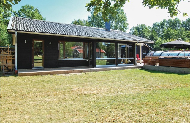 4 bedroom accommodation in Löttorp