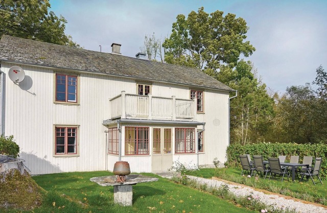 4 bedroom awesome home in Mellerud