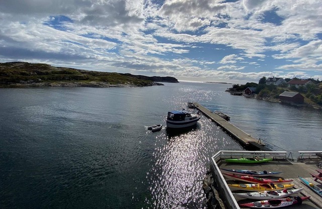 6 person holiday home in Tjeldstø