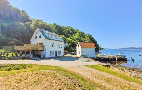 Accommodation Fitjar 