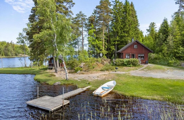 Chalet Kasen Sjökanten by Interhome