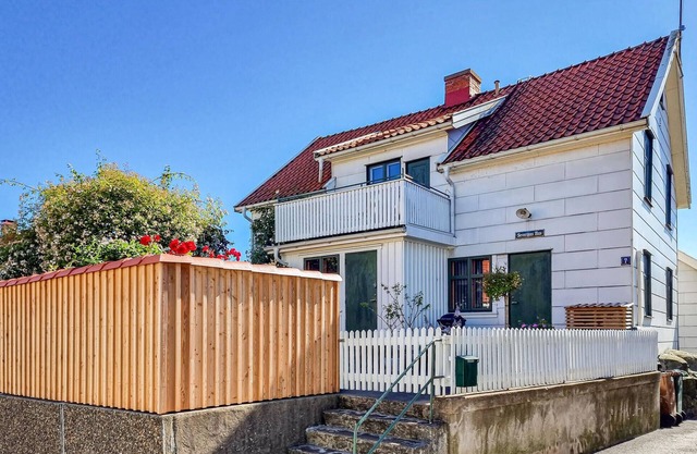 Cozy apartment in Skärhamn with WiFi