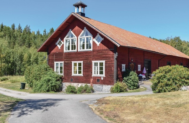 Lovely home in Sankt Anna with kitchen