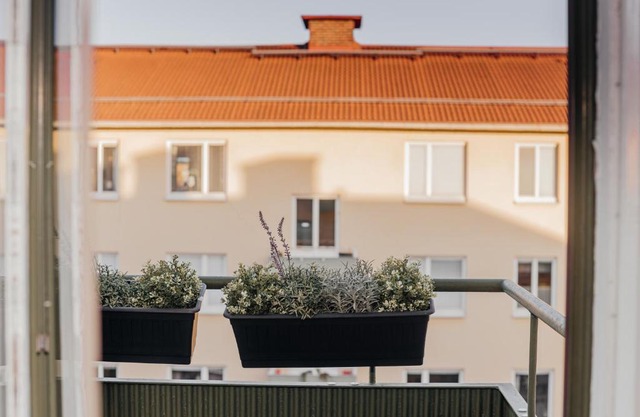 Top Floor Apartment close to Globen and Skanstull