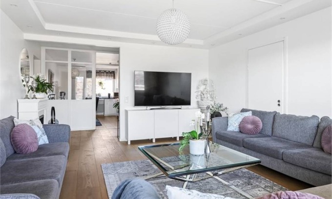 Jarfalla Municipality Apartment | 100 m² Apartment ∙ 3 bedrooms ∙ 2 guests