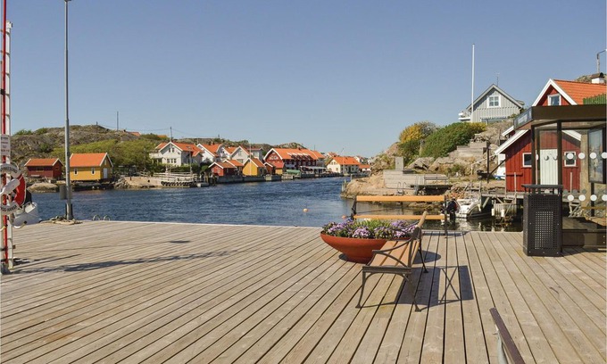 Kyrkesund Apartment | 2 bedroom accommodation in Kyrkesund