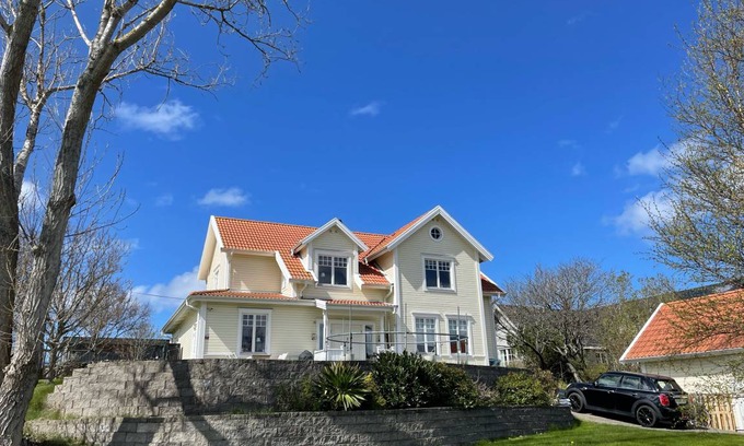 Vallda House | 225 m² House ∙ 5 bedrooms ∙ 6 guests