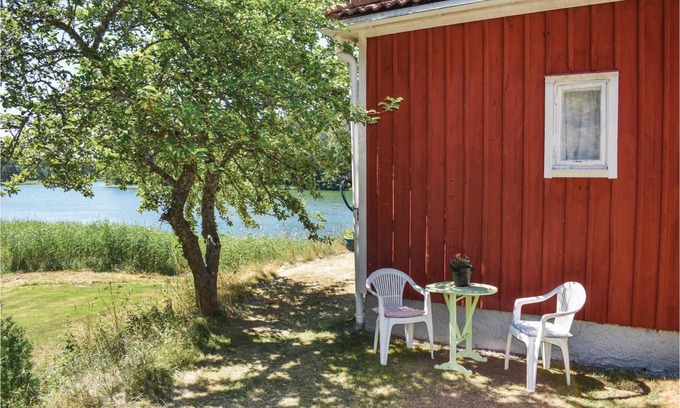 Soderkoping Municipality House | 45 m² House ∙ 1 bedroom ∙ 2 guests