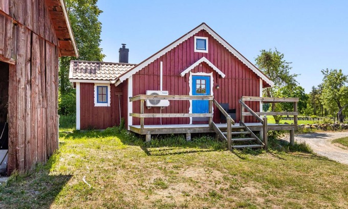 Kalvsvik House | 50 m² House ∙ 1 bedroom ∙ 4 guests