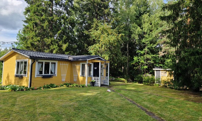 Kolsva House | 56 m² House ∙ 1 bedroom ∙ 4 guests