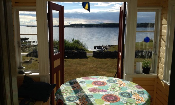 Falkvik House | 62 m² House ∙ 1 bedroom ∙ 4 guests