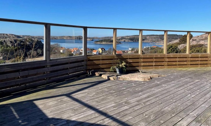 Fjallbacka Villa | 64 m² Villa ∙ 2 bedrooms ∙ 4 guests