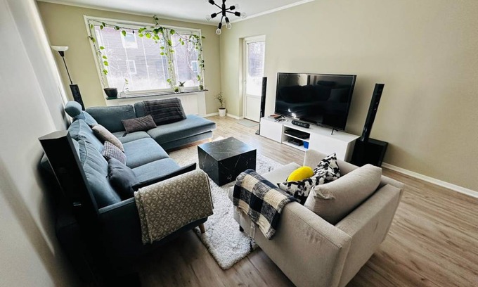 Edsberg Apartment | 86 m² Apartment ∙ 2 bedrooms ∙ 4 guests