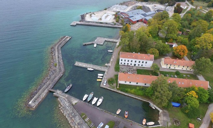 Borghamn Hostel | Borghamn Strand