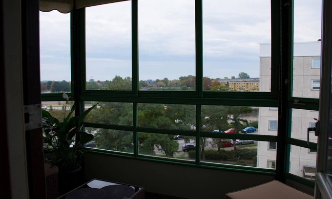 Oster Apartment | Entire Apartment Malmö-2Bedrooms-Tv Lounge-Balcony