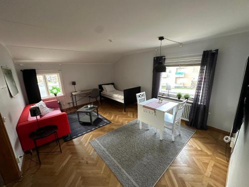 Ovanaker Municipality Apartment | Everglow Living