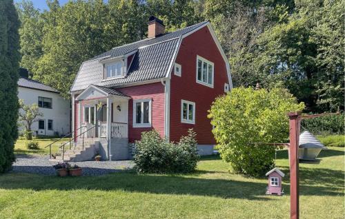 Edsbruk House | Nice Home In Edsbruk With Kitchen