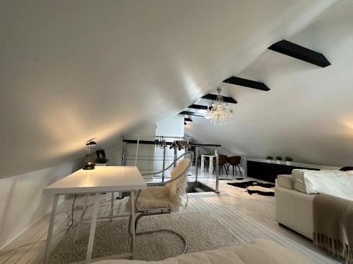 Orgryte-Harlanda Apartment | Penthouse for Workers & Familys Near SKF