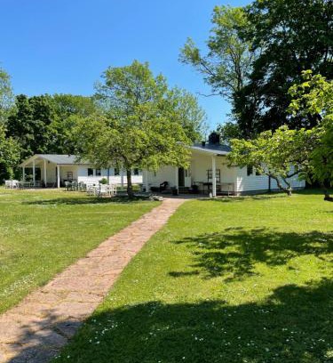 Borgholm Hostel | Rosenfors Vandrarhem