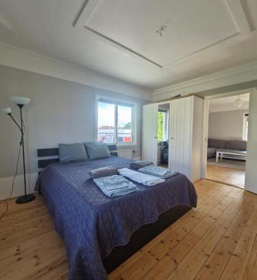 Lindesberg Apartment | Rymlig lägenhet I hjärtat av Lindesberg 95kvm