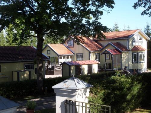 Katrineholm Municipality Bed & Breakfast | Skogis Bed & Breakfast