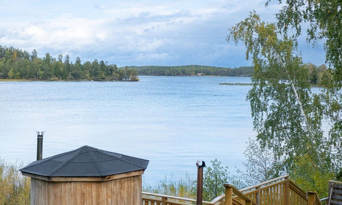 Strangnas Municipality Ski Chalet | Unique cottage with a view of Mälaren, Mariefred | SE14020