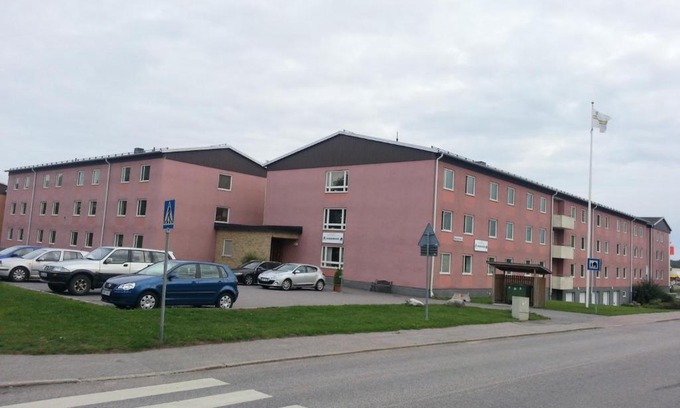 Byjorden-Nibbles- Backe Hostel | Vandrarhem Köping