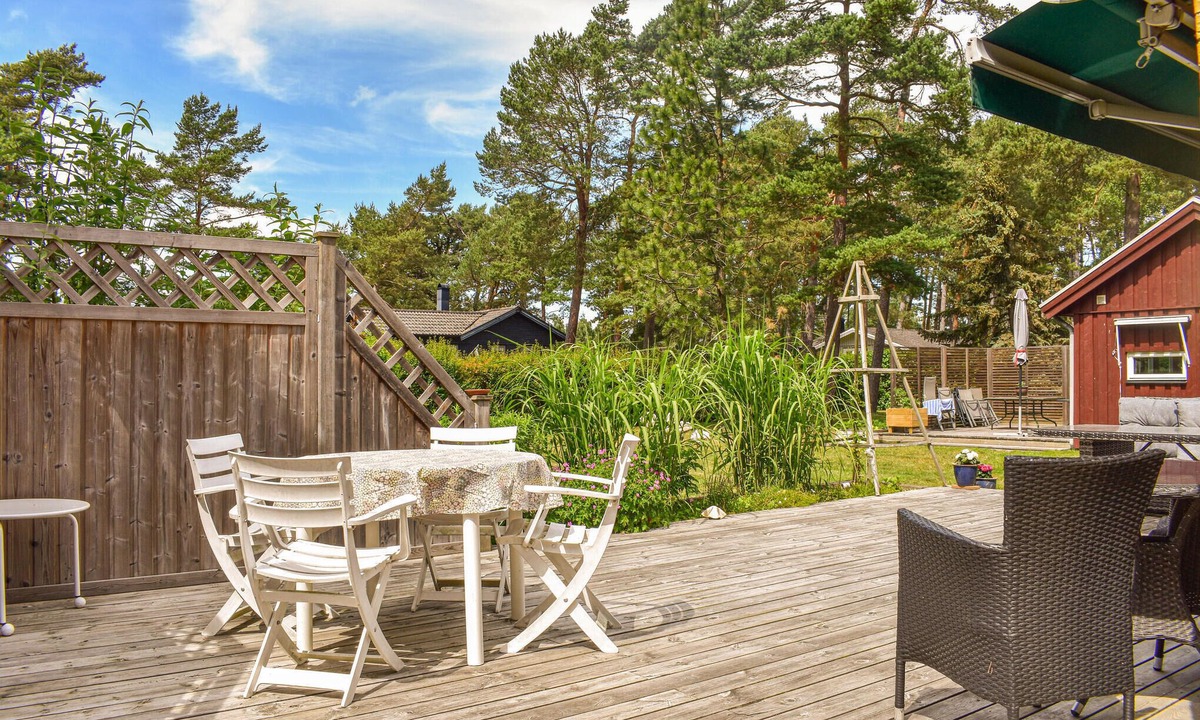Yngsjo House | Spacious cottage for relaxing vacations with the whole family and pets.