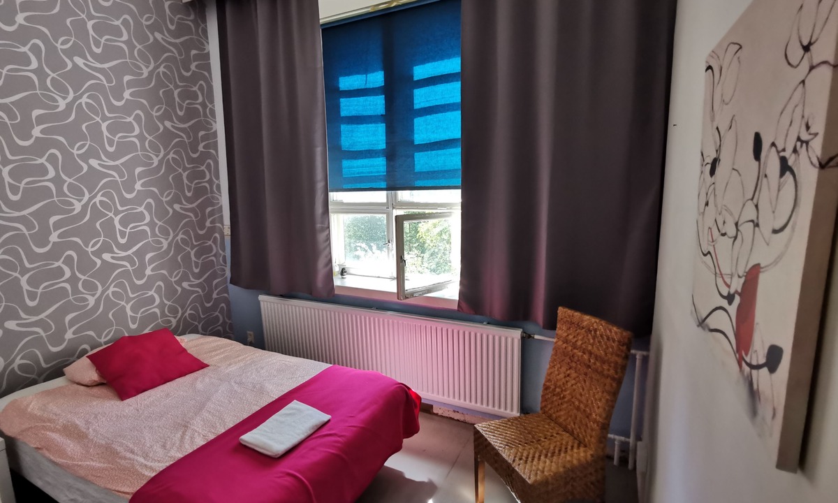 Karhula Apartment | Captivating 4-bed Apartment in Kotka Saunafacility