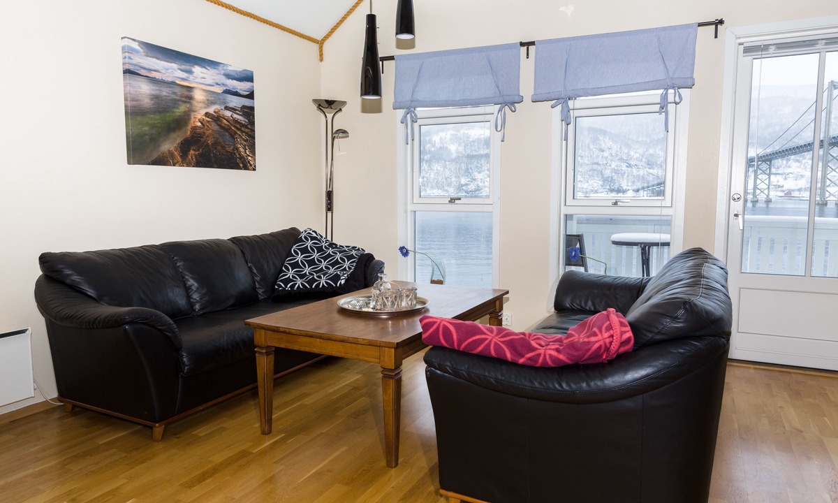 Evenskjer Cabin | Tjeldsundbrua Maritime