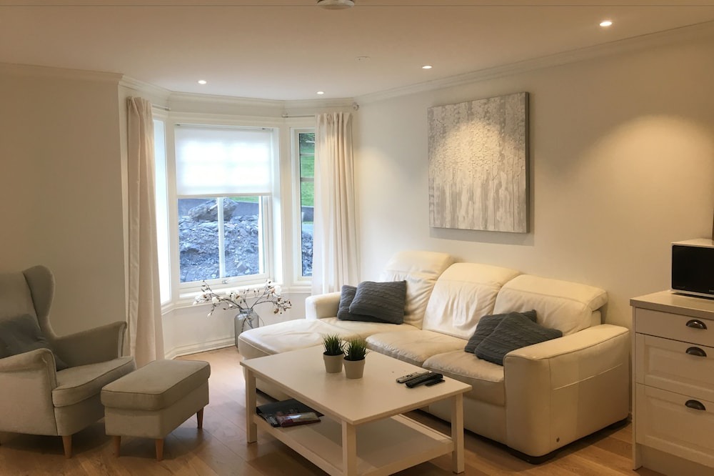Ytrebygda Apartment | Klaeboe Apartment