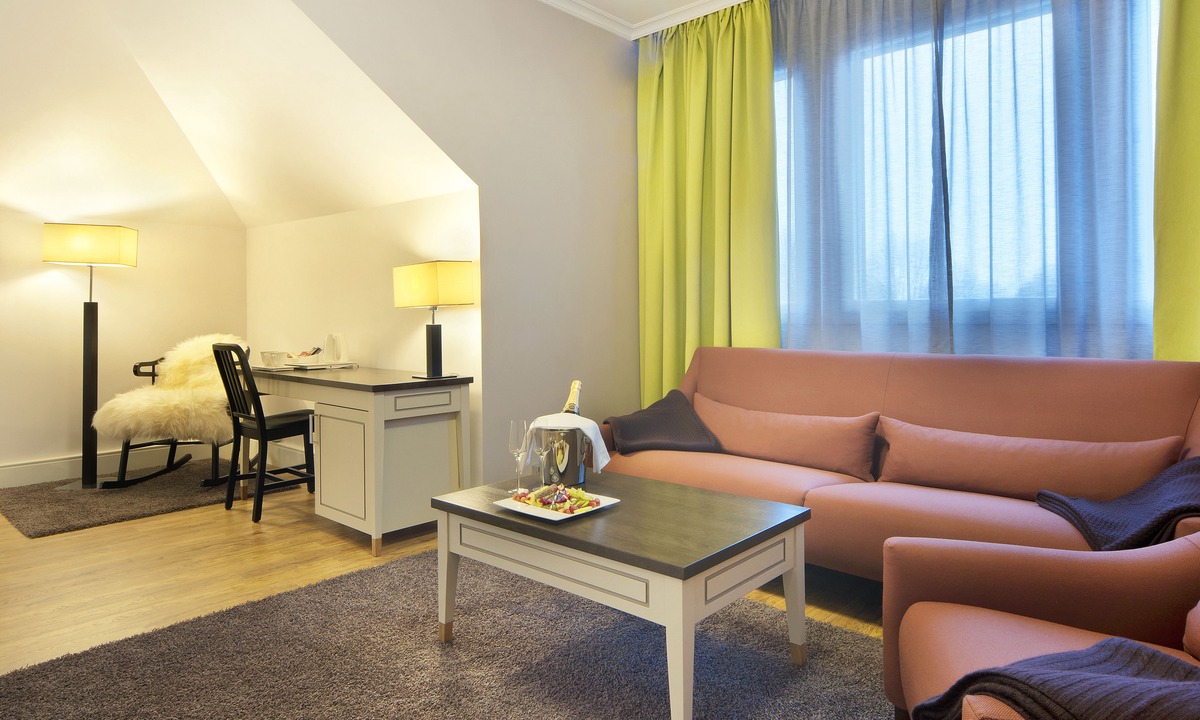 Hameenkyla Hotel | Hämeenkylä Manor