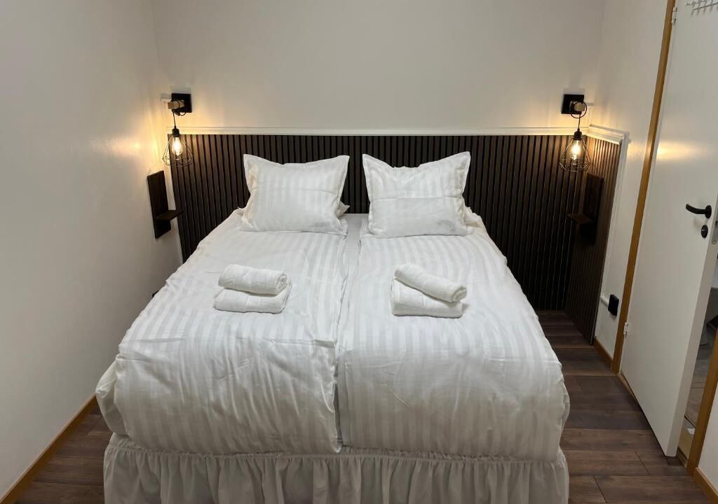 Vasteras Hotel | Oxbackens Hotell & cafe