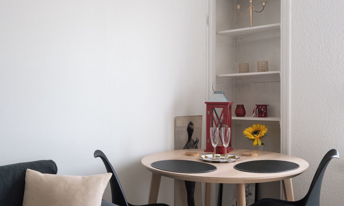 Kallio Apartment | Renovated Top Floor Studio in Kallio