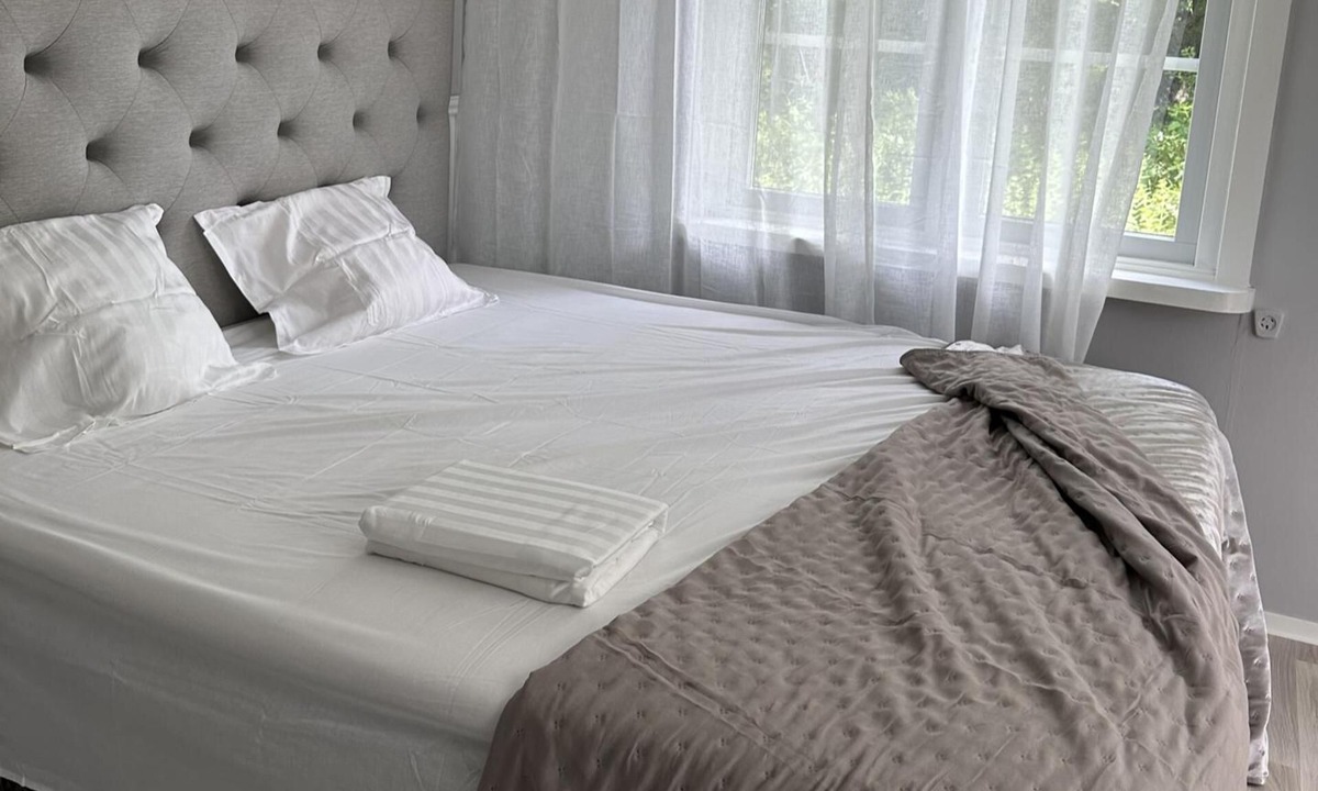 Spanga - Tensta House | Stockholm - 5-beds - Sleeps 12 - Garden