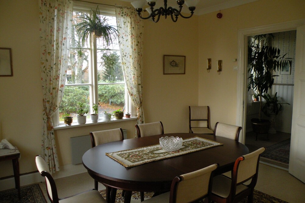 Oxnevalla Bed & Breakfast | Brosäter Bed & Breakfast
